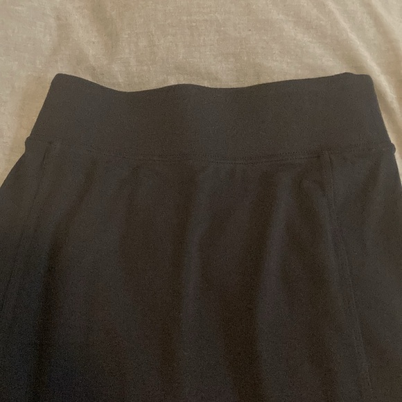 Kit and Ace black pencil skirt - Picture 3 of 9